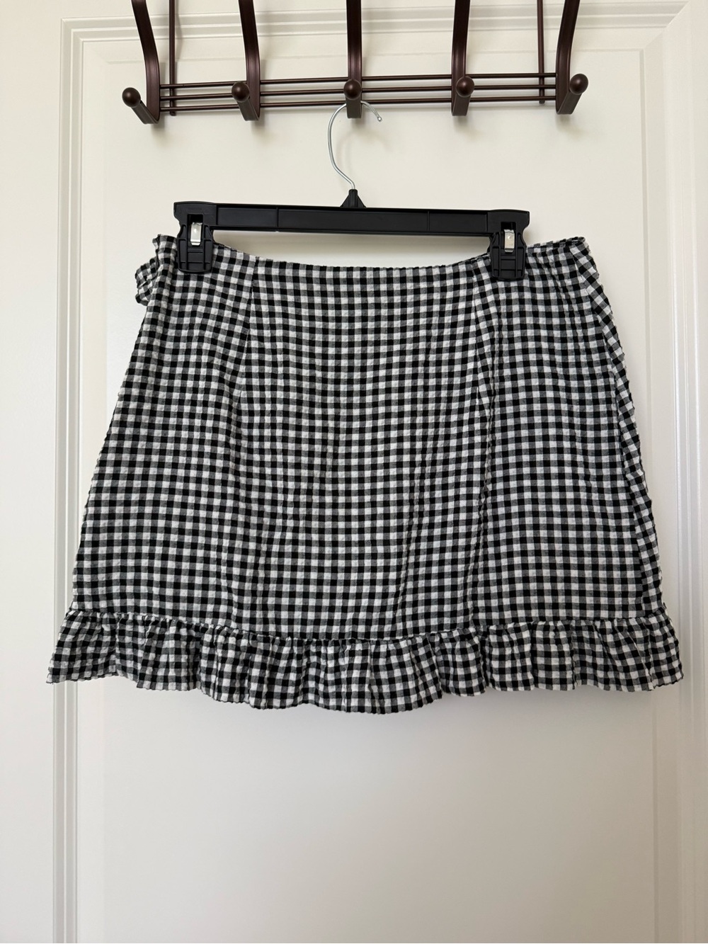 H&M Divided Black & White Gingham Ruffle Wrap Skort - Picture 2 of 3
